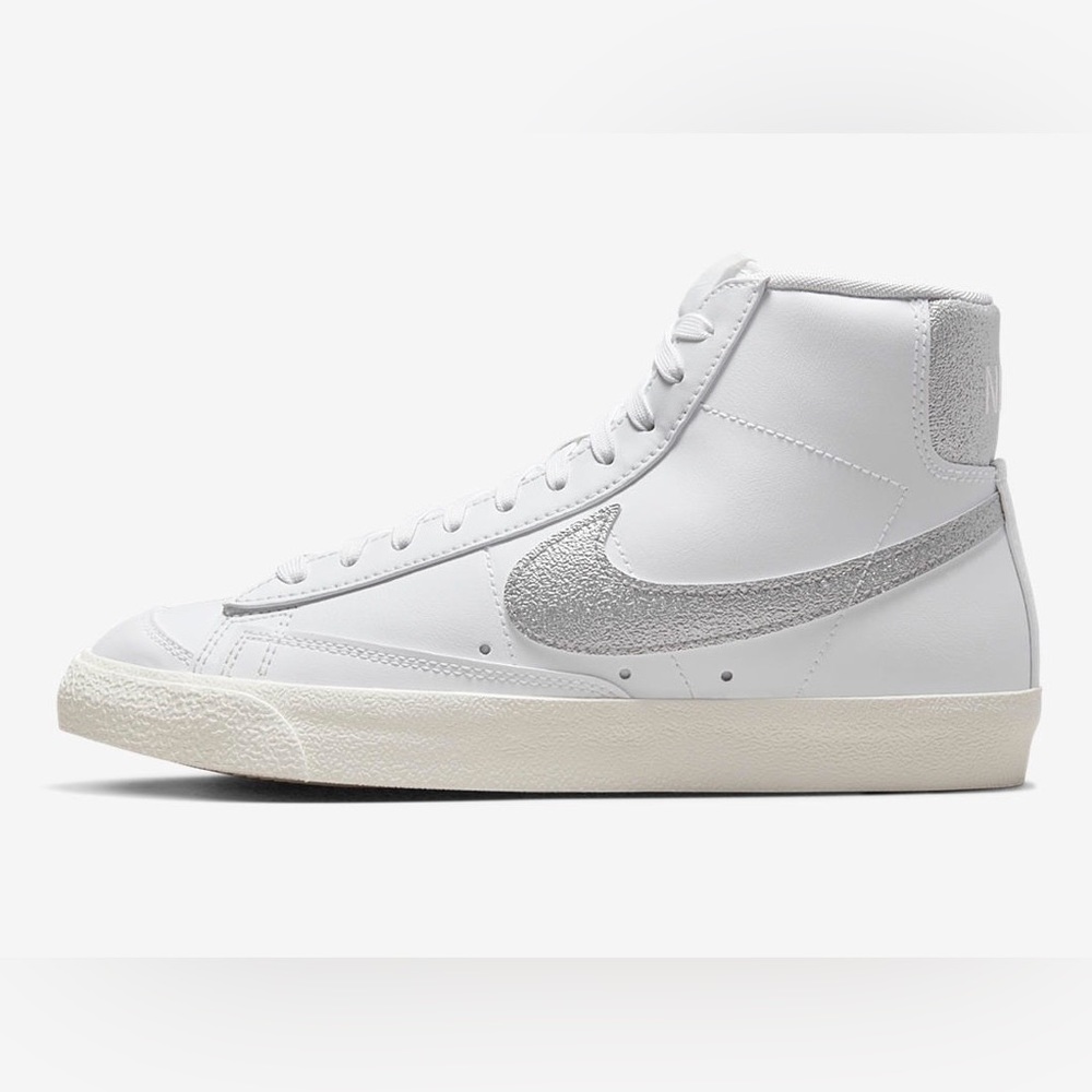 Size 7 Nike blazers. Perfect condition just not my style anymore. - Picture 1 of 5